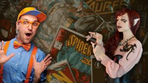 Jovens cosplay com revistas em quadrinhos ao fundo